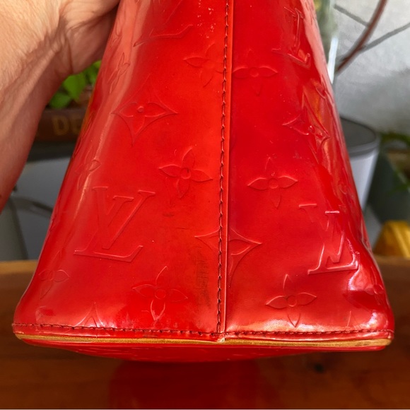 Louis Vuitton Vernis Red Monogram Houston Tote - Picture 10 of 16